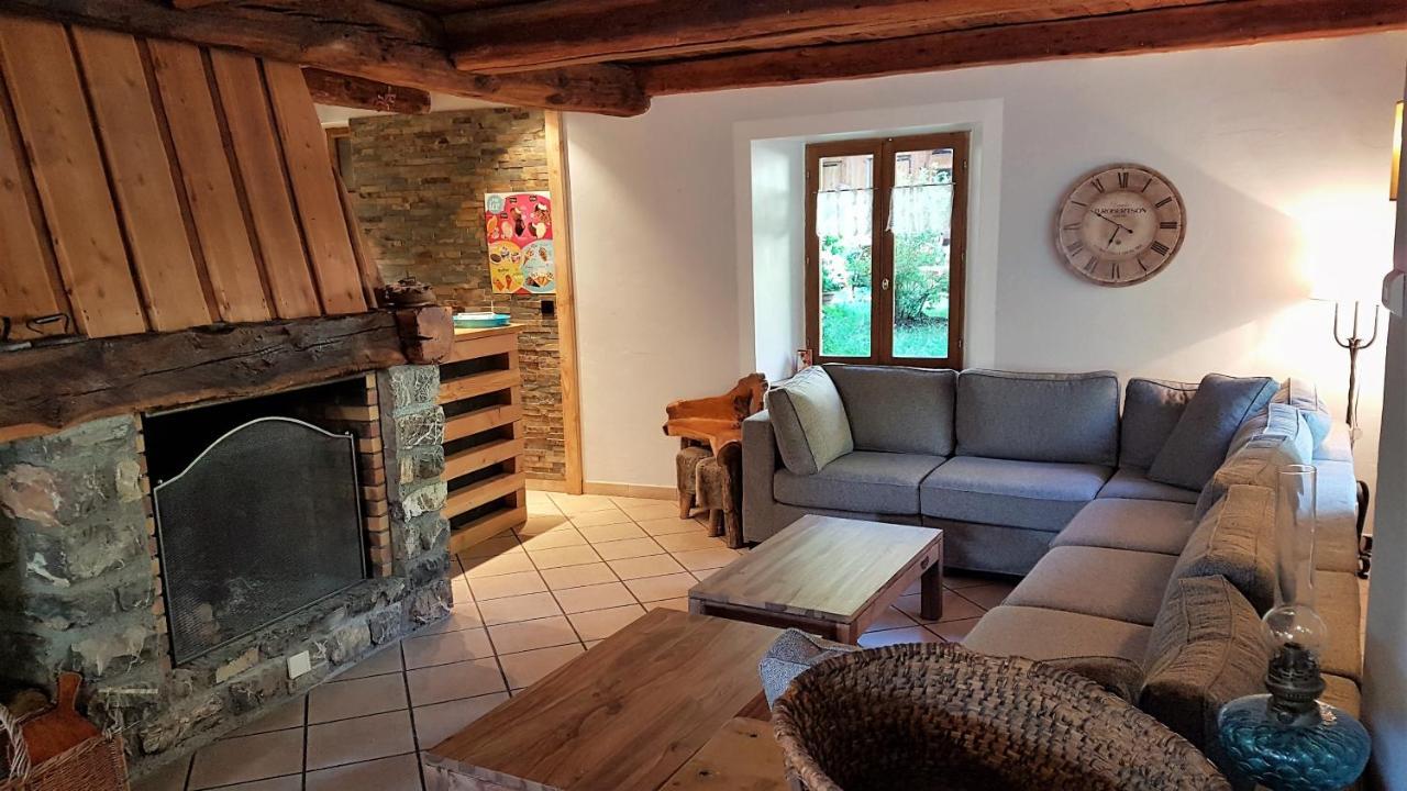 LA JARBELLE - Gîte et Spa Les Orres Extérieur photo