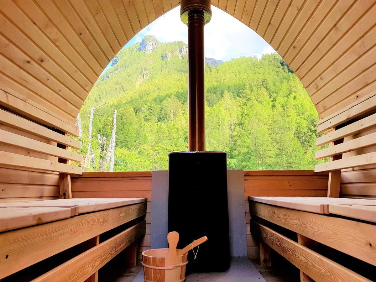 LA JARBELLE - Gîte et Spa Les Orres Extérieur photo
