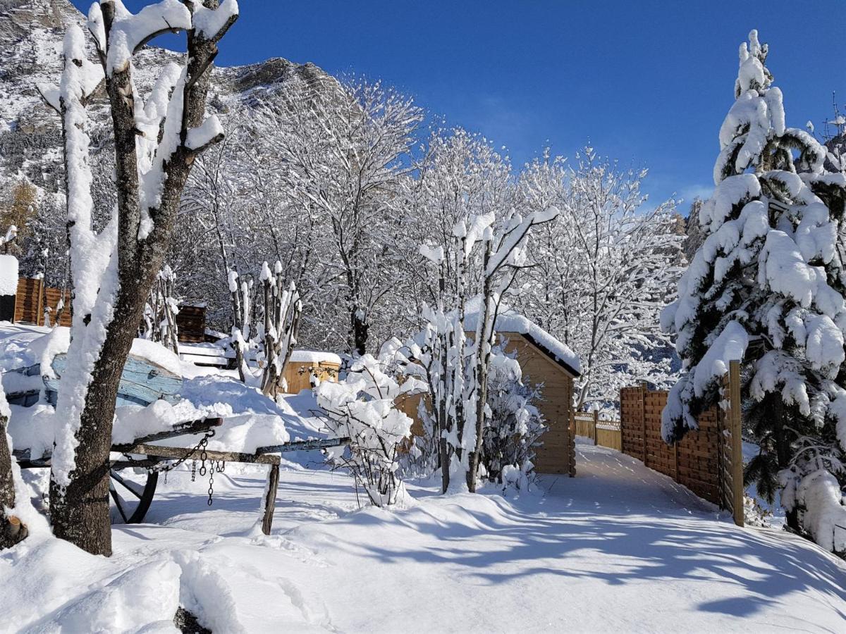 LA JARBELLE - Gîte et Spa Les Orres Extérieur photo